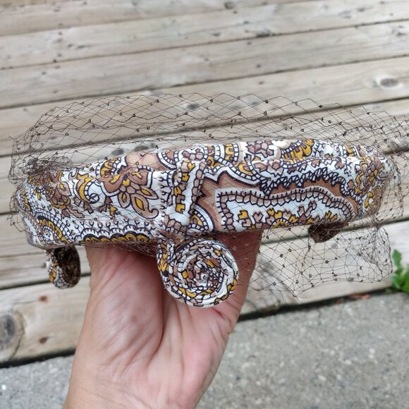 Vintage 50s Hat Brown Yellow Paisley Topper Netting Veil - Picture 1 of 10